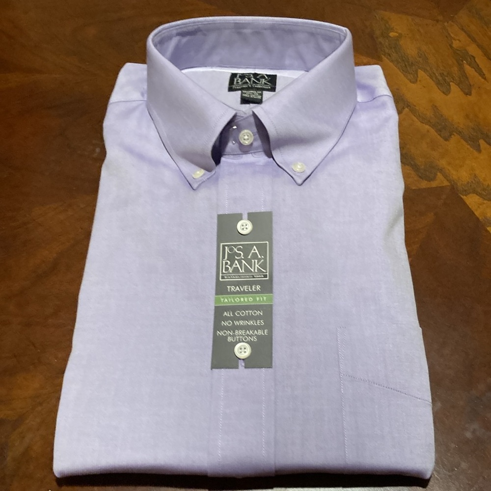 NWT Jos A Banks traveler tailored fit, all cotton, no wrinkle button down shirt